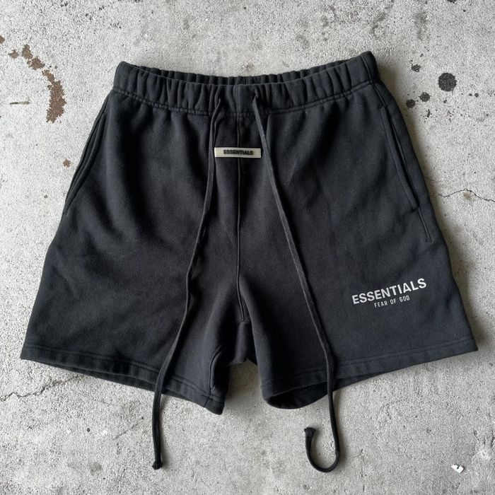 Pantaloni Scurti Essentials Black - VERIFICARE Colet