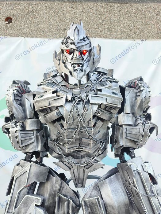 Трансформеры Оптимус Прайм и Мегатрон в наличии