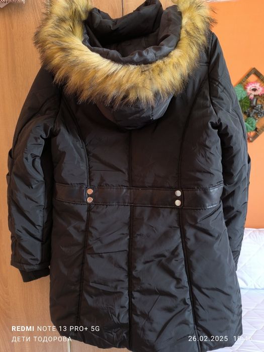 Продавам чисто ново,дамско,зимно яке ZAVANNA.