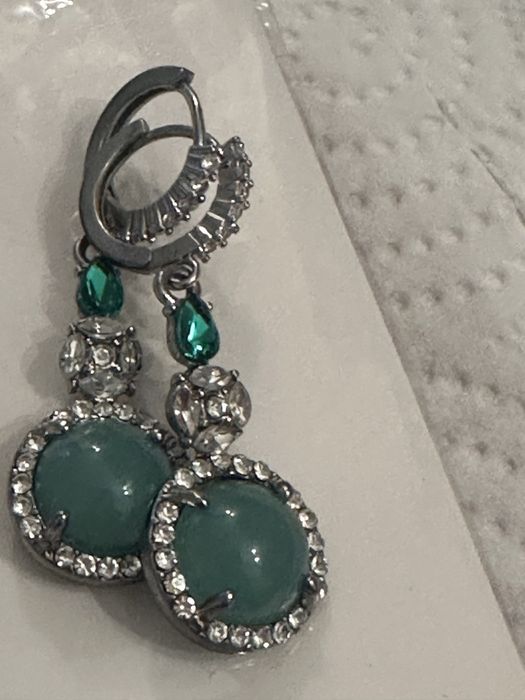 Подарки: Кулоны разные и кольцо, серьги