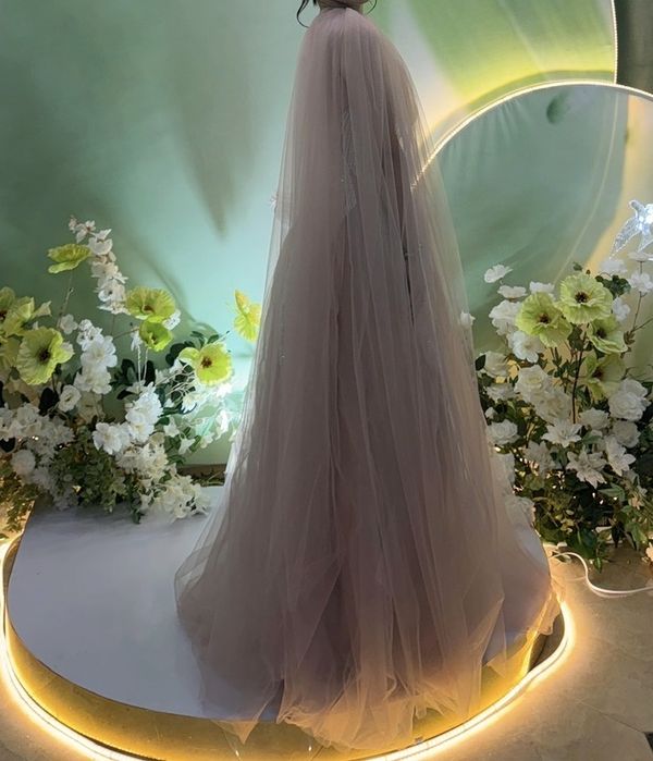 Шикарное новое платье