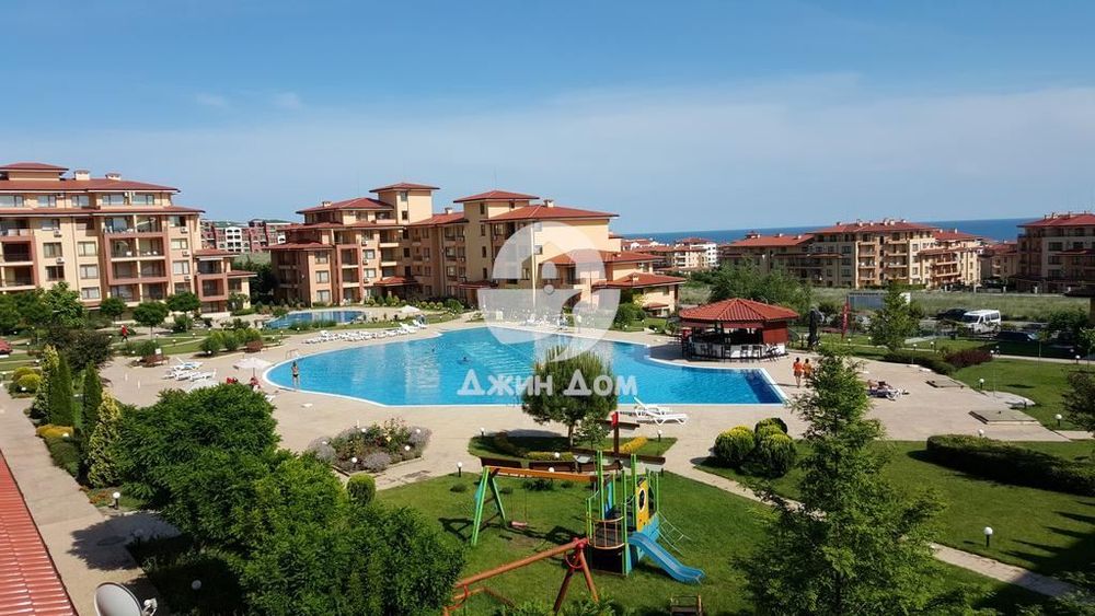 Продава се Магазин в Свети Влас - 60 кв.м за 847 €/кв.м - Снимка #1