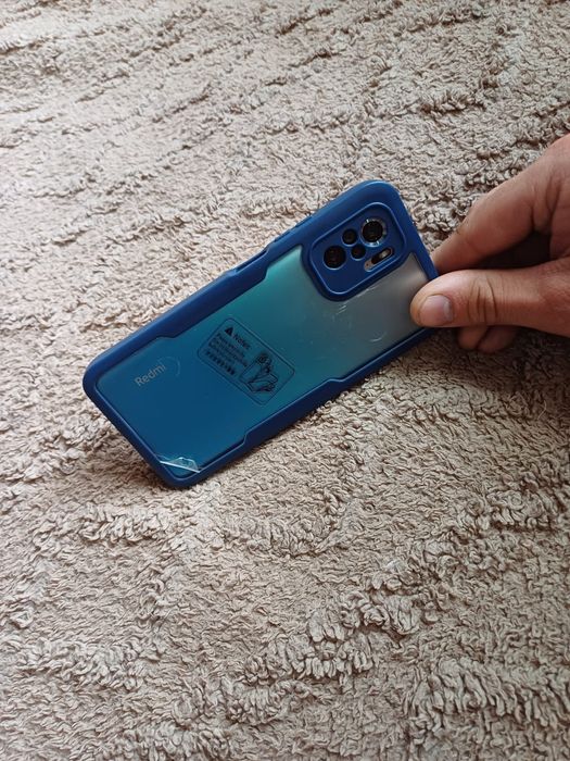 Продам двойной чехол на  телефон редми нот 10s