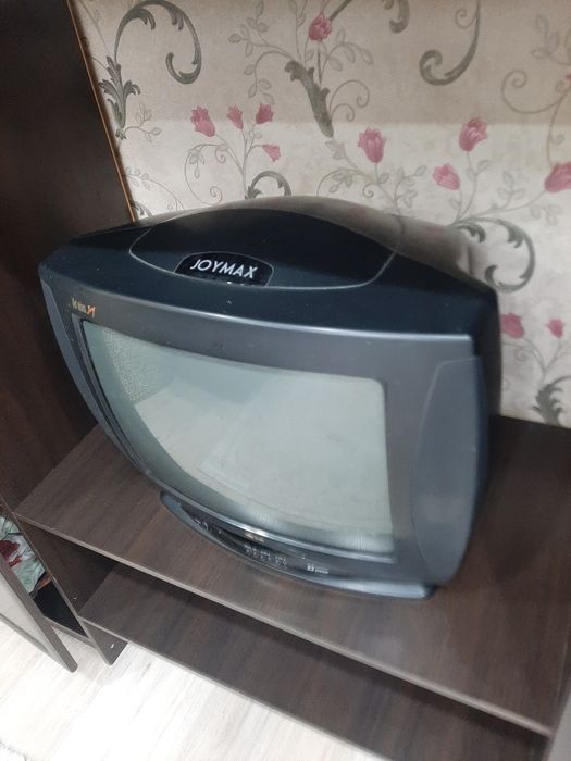 Срочно продам телевизор