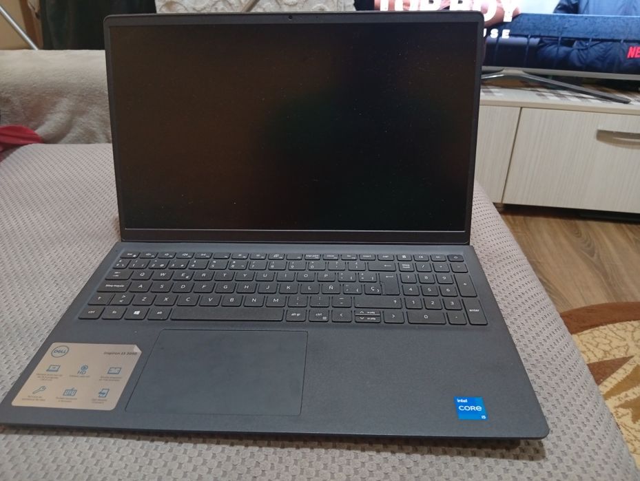 Laptop Dell Inspirion 15 3000
