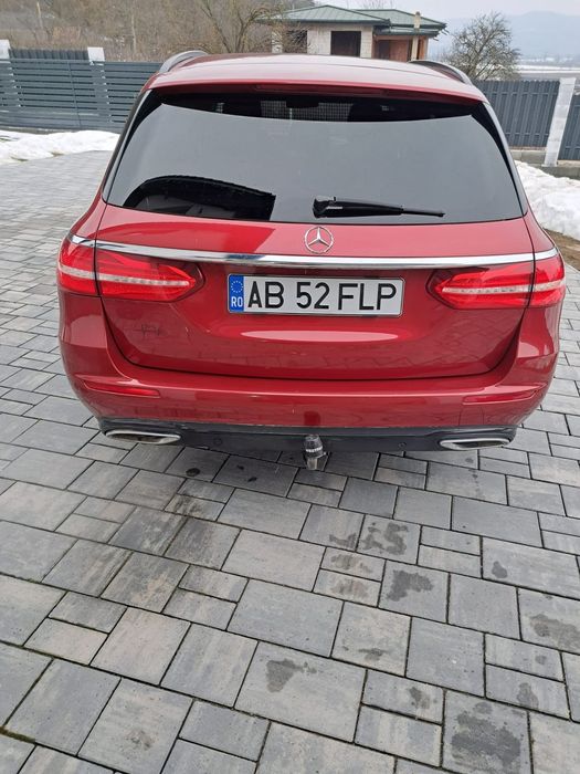 Mercedes-Benz E Primul proprietar recent inmatriculat