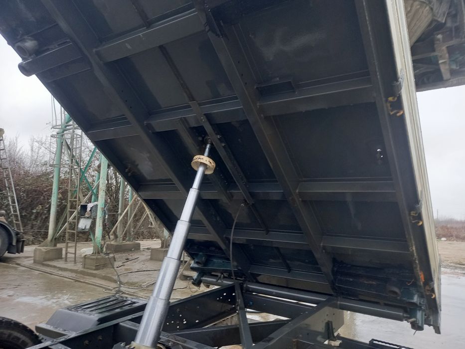 Vând bascula 3,5 t Renou Master