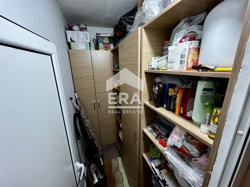 Двустаен обзаведен апартамент за продажба, с отделна кухня, кв. Аспару