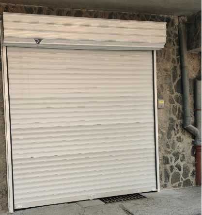 Дава се под наем Гараж / Паркомясто в София, Лозенец - 26 кв.м за 200 € - Снимка #2