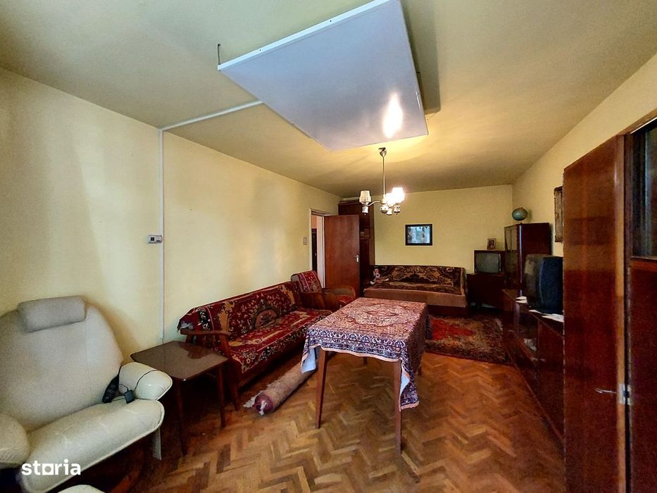 Apartament 3 camere decomandat 80mp Deva – str. Titu Maiorescu, parter
