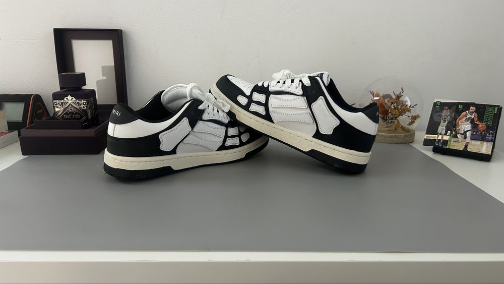 Amiri Skeleton low black & white