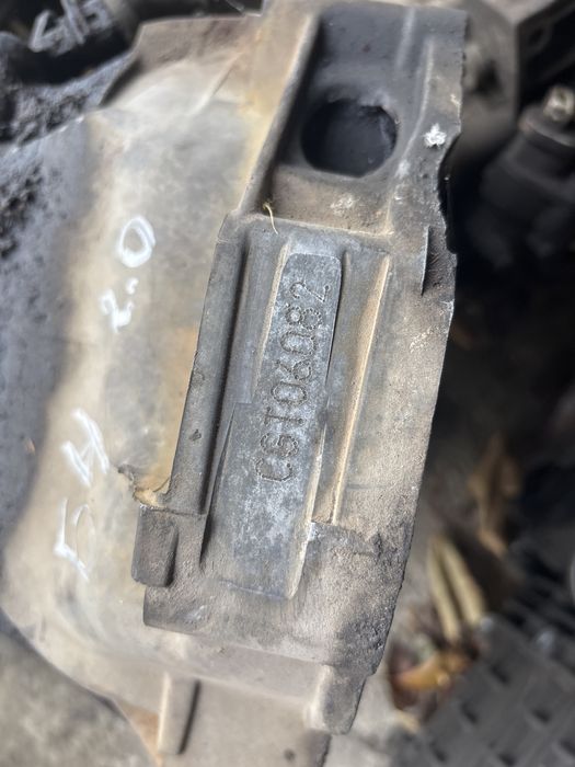 Audi B4 Скоростна кутия skorosti Ауди 80 Б4