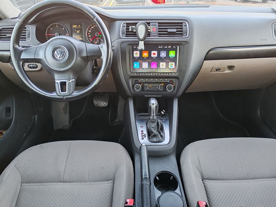 VW Jetta 2012 1.6 TDI DSG2 7+1 trepte