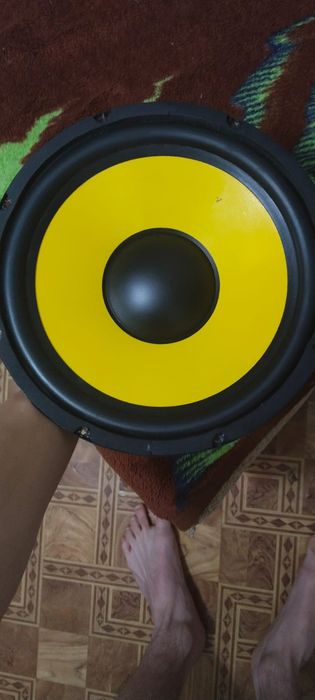 Продам сабвуфер.
