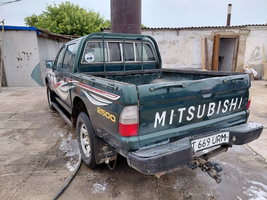 Mitsubishi L 200