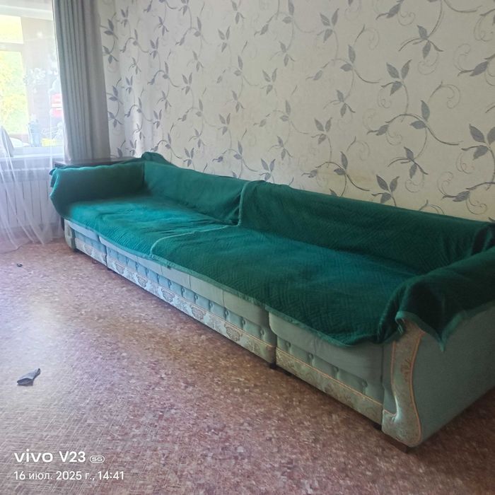 Продам диван 3,8
