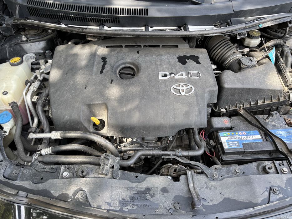 Vand Toyota Auris Pret negociabil