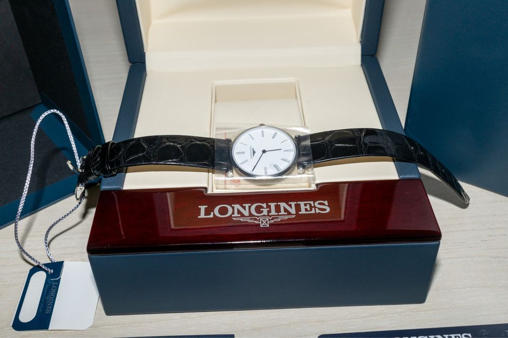 Часы наручные женские Longines