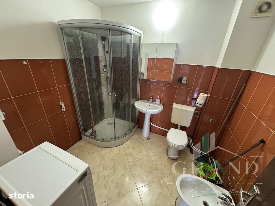 2 Camere Decomandat | 50 Mp+Balcon | Parcare | Zona Florilor–Florest