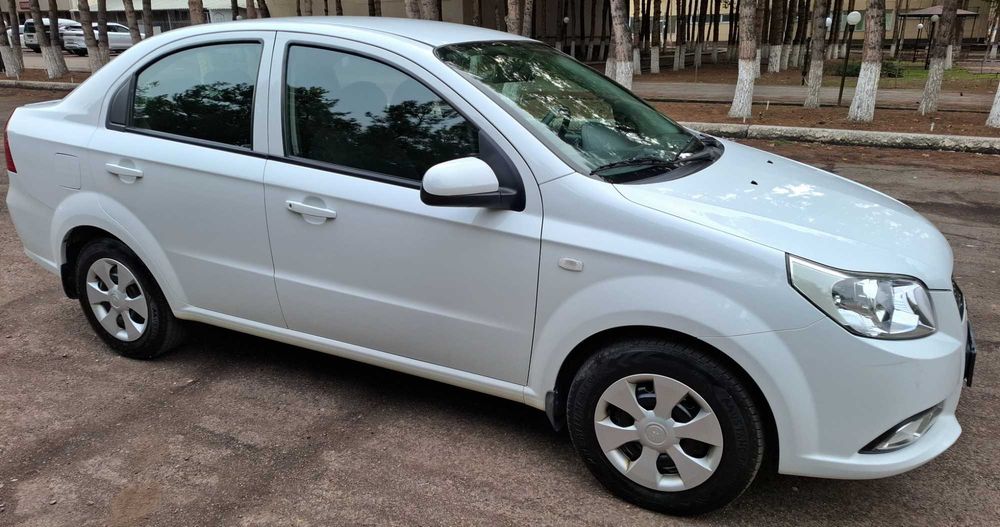 Nexia-3 сотилади, 2017 йил, механика, биринчи қўл, тоза, харажати йўқ