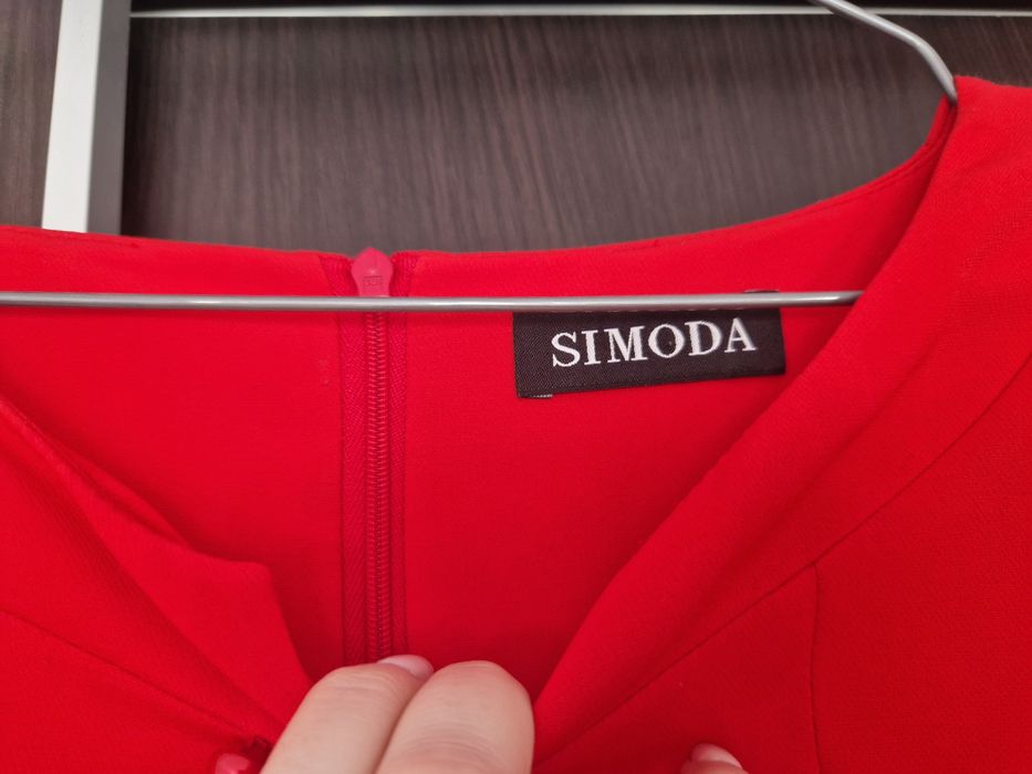 Rochie rosie eleganta