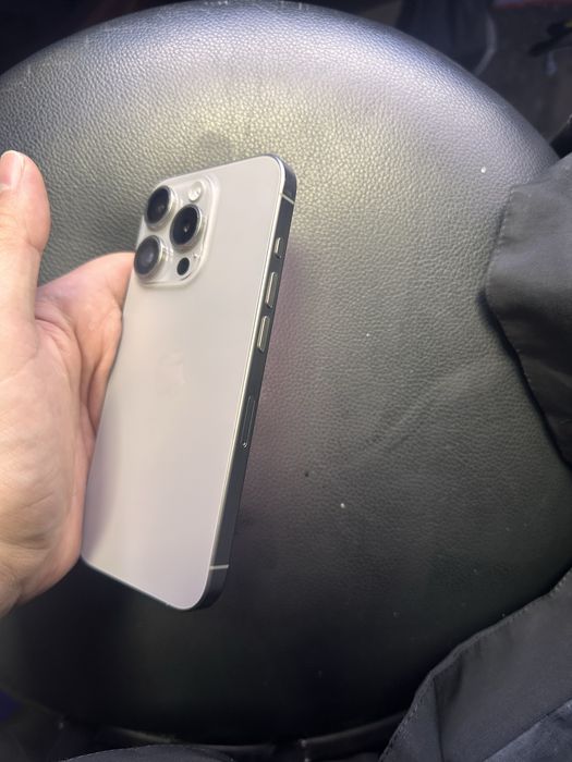 Iphone 15 pro , 128 gb