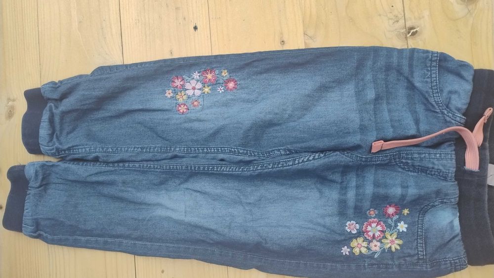 Blugi pentru fete, 6-7 ani,marimea 122