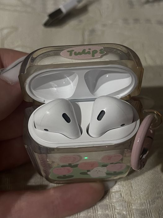 Airpods 1/2; беспроводные наушники