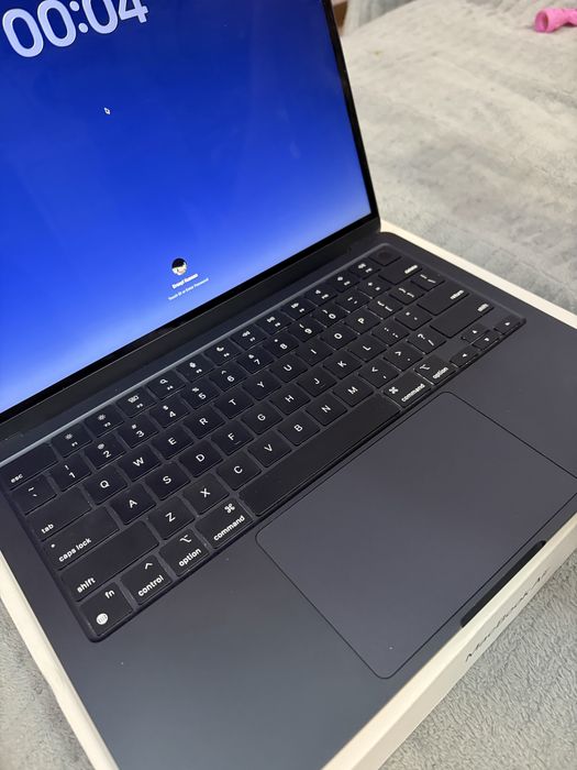 Macbook Air 13,6” M3 256/8 (2024) в идеале