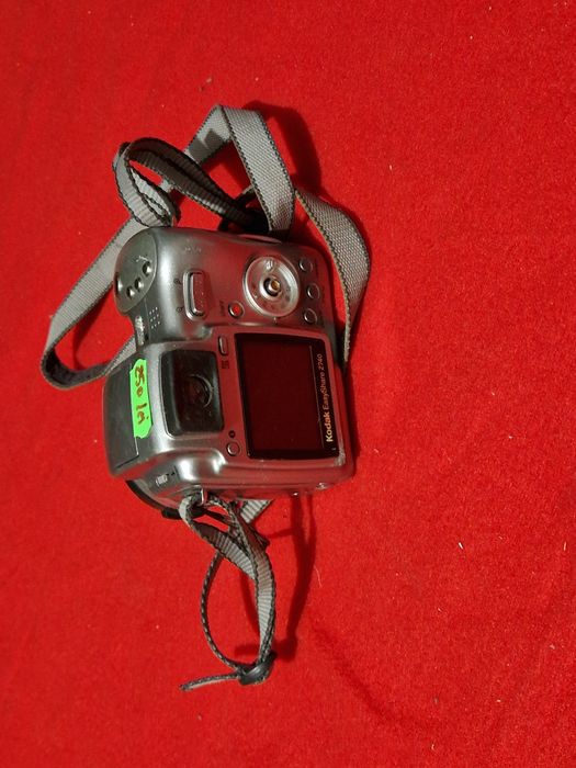 Aparat Photo  / camera digitala fara accesorii