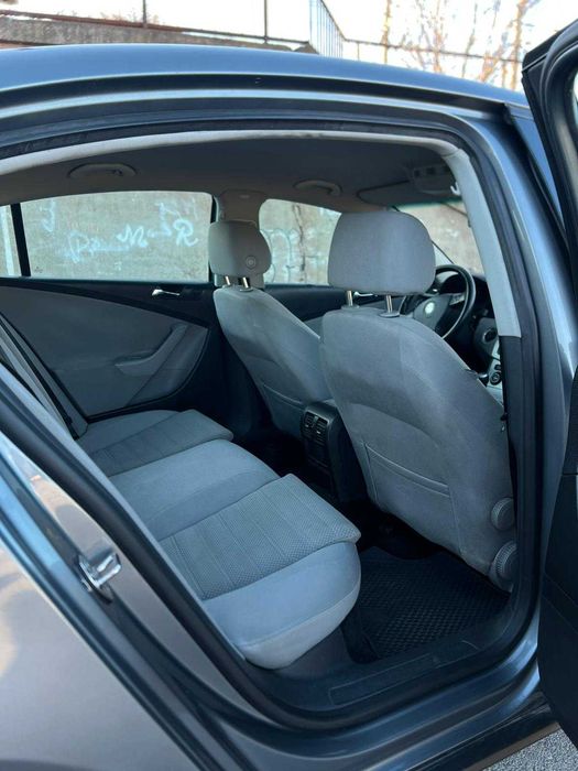 Volkswagen Passat B6 1.9 TDI 105 CP