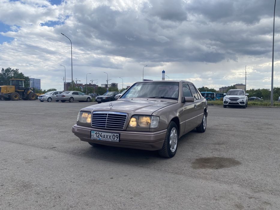 Продам мерседес 220