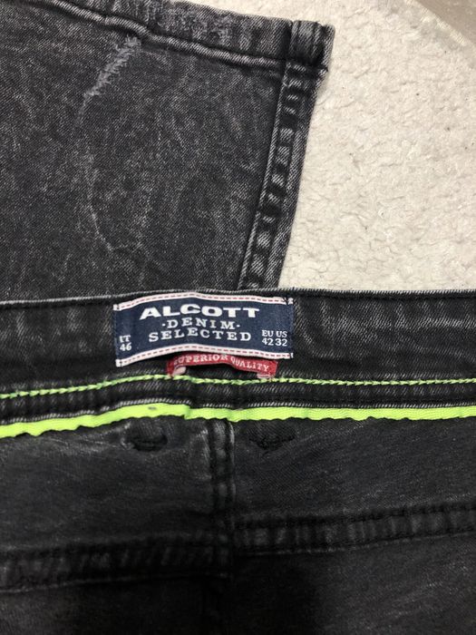Blugi negri barbati marime 42 blugi alcott negri 42 blugi rupti 42