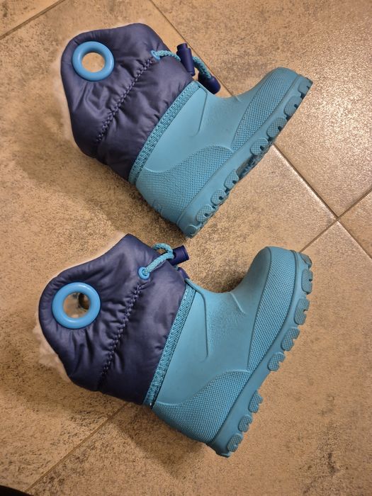 Бебешки зимни ботуши тип апрески с топла вата от Декатлон 18-19 номер