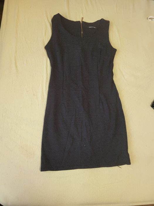 Малка черна рокля