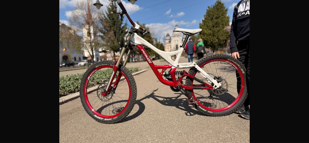 Vand bicicleta specialized demo 8 2014 DH