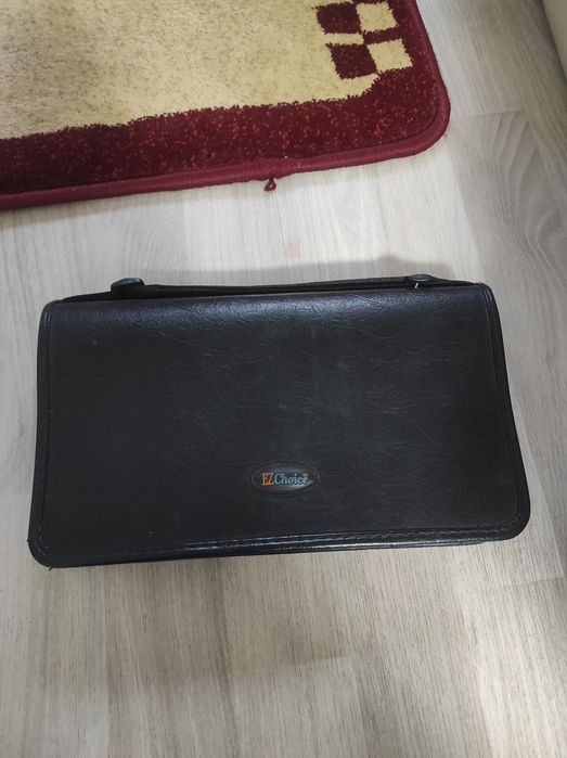 Продам футляр для дисков