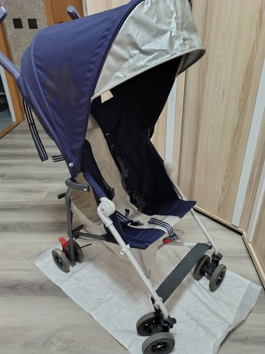 Продам коляску трость