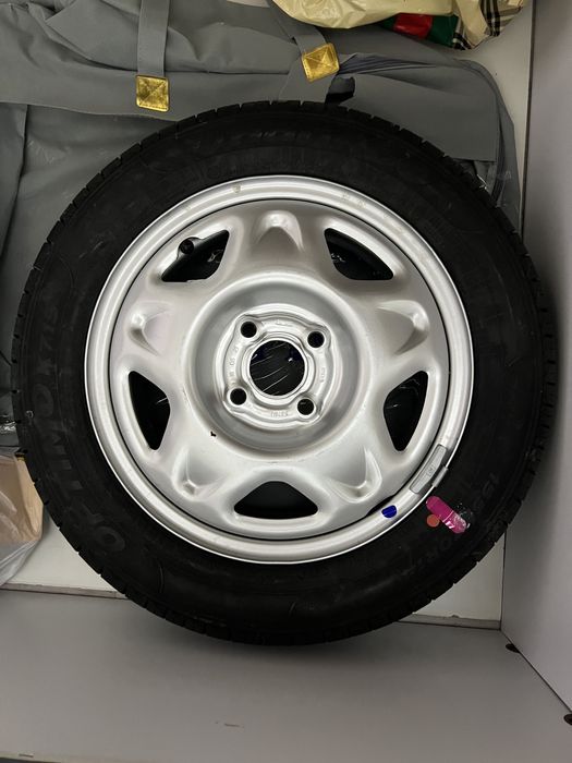 Продаётся запаска с дамкратом и всеми ключами в сборе