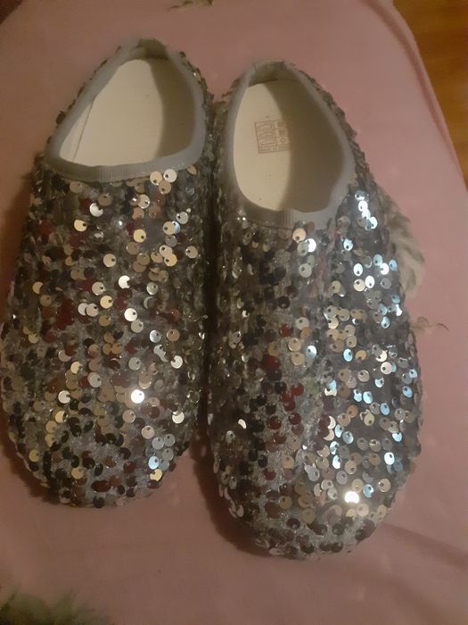 Papuci Dama cu Paiete Marime 37 Nou