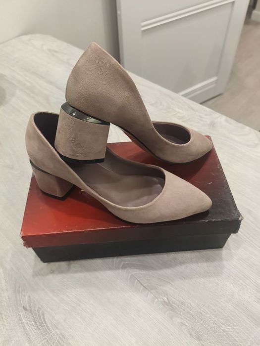 Женские Сапоги и Туфли