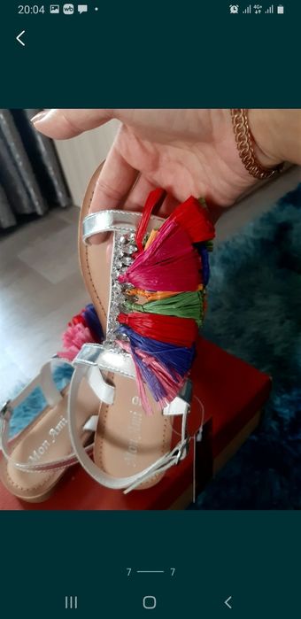 Новые кроссовки и босоножки