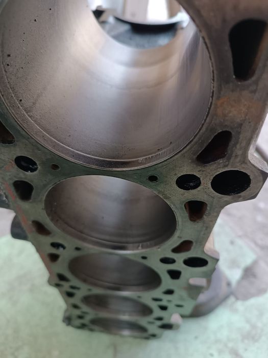 Продам двигатель на Ауди 2,3