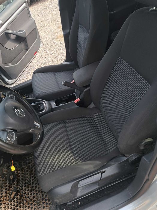 VW Golf VI комби 1.6tdi 105кс, 6 скорости, теглич на части