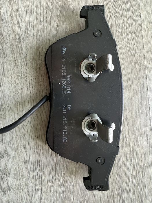 Предни накладки за Bentley