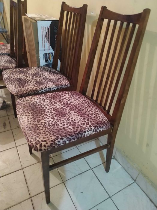 Стол употребяван