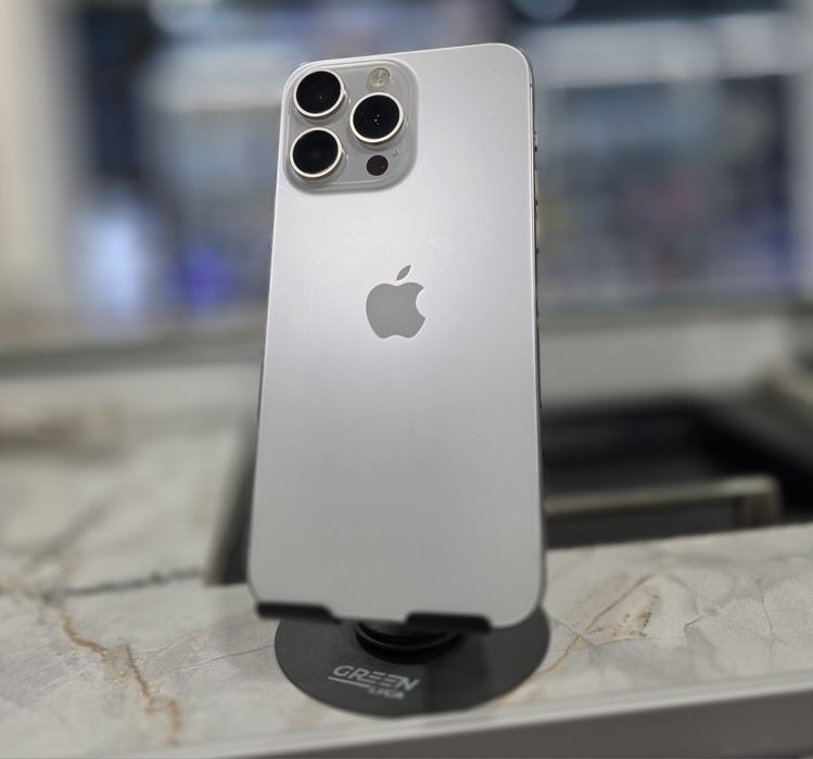iPhone 15 Pro Max 256GB. White Titanium