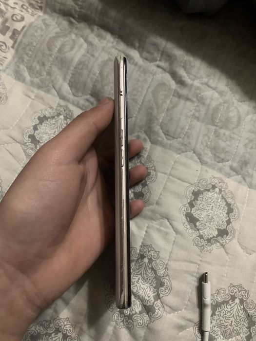 Продам оппо а5 2020