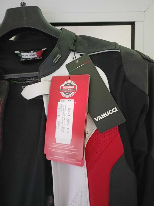 Мотоекип цял кожа Vanucci ART XX Размер 54 неупотребяван,нов.
