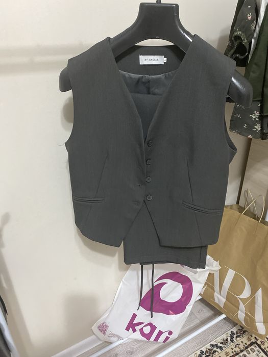 Продам костюм двойка размер L